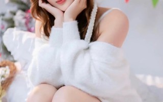 越南混血美女，梨形身材具有丰满的臀部性感的大腿