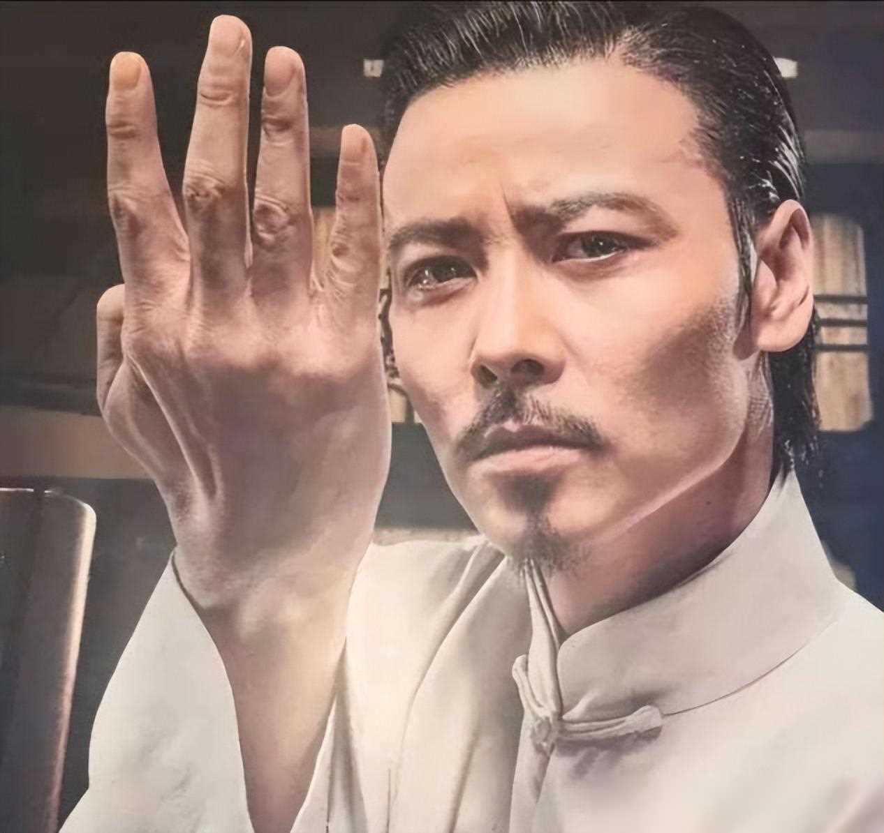 张晋发型杀破狼_杀破狼张晋饰演什么角色_杀破狼2张晋西装是什么品牌