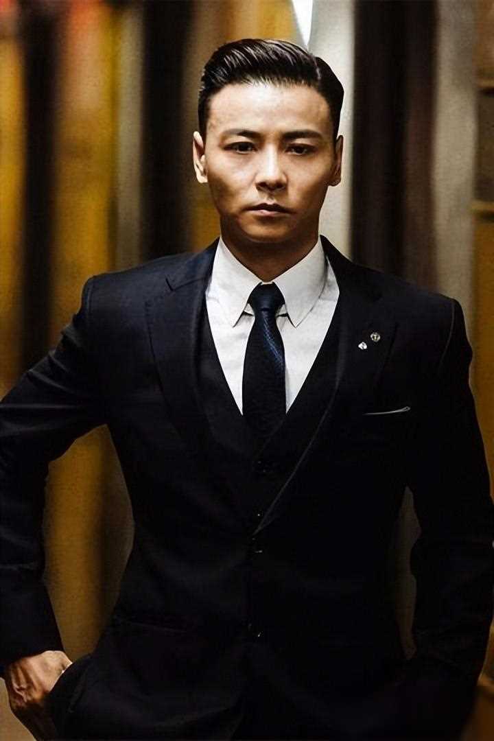 张晋发型杀破狼_杀破狼张晋饰演什么角色_张晋杀破狼二好帅啊