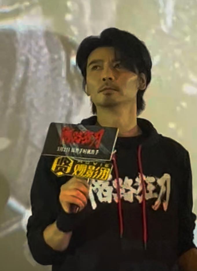 张晋发型杀破狼_张晋杀破狼二好帅啊_杀破狼2张晋西装是什么品牌