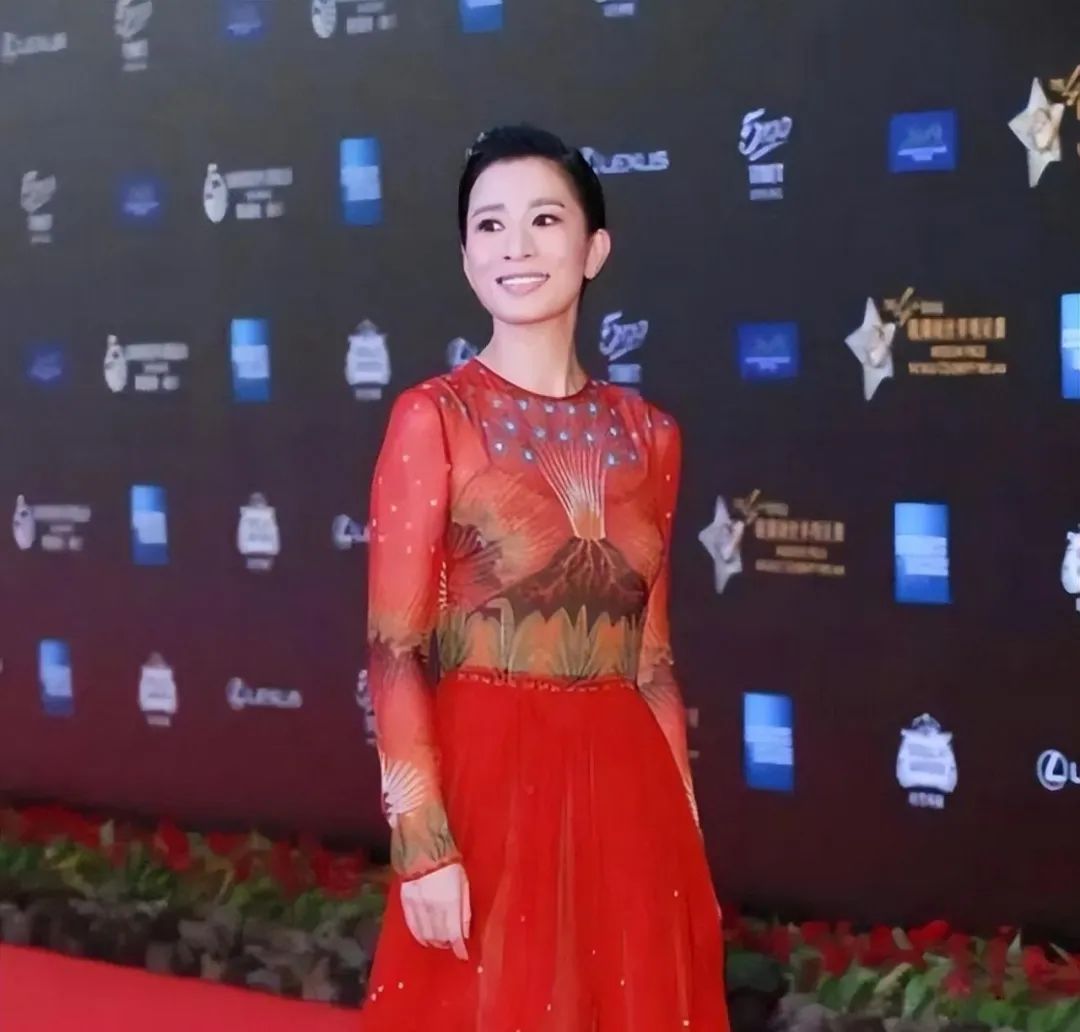 半透明刘海_刘海透明图_刘海透明底