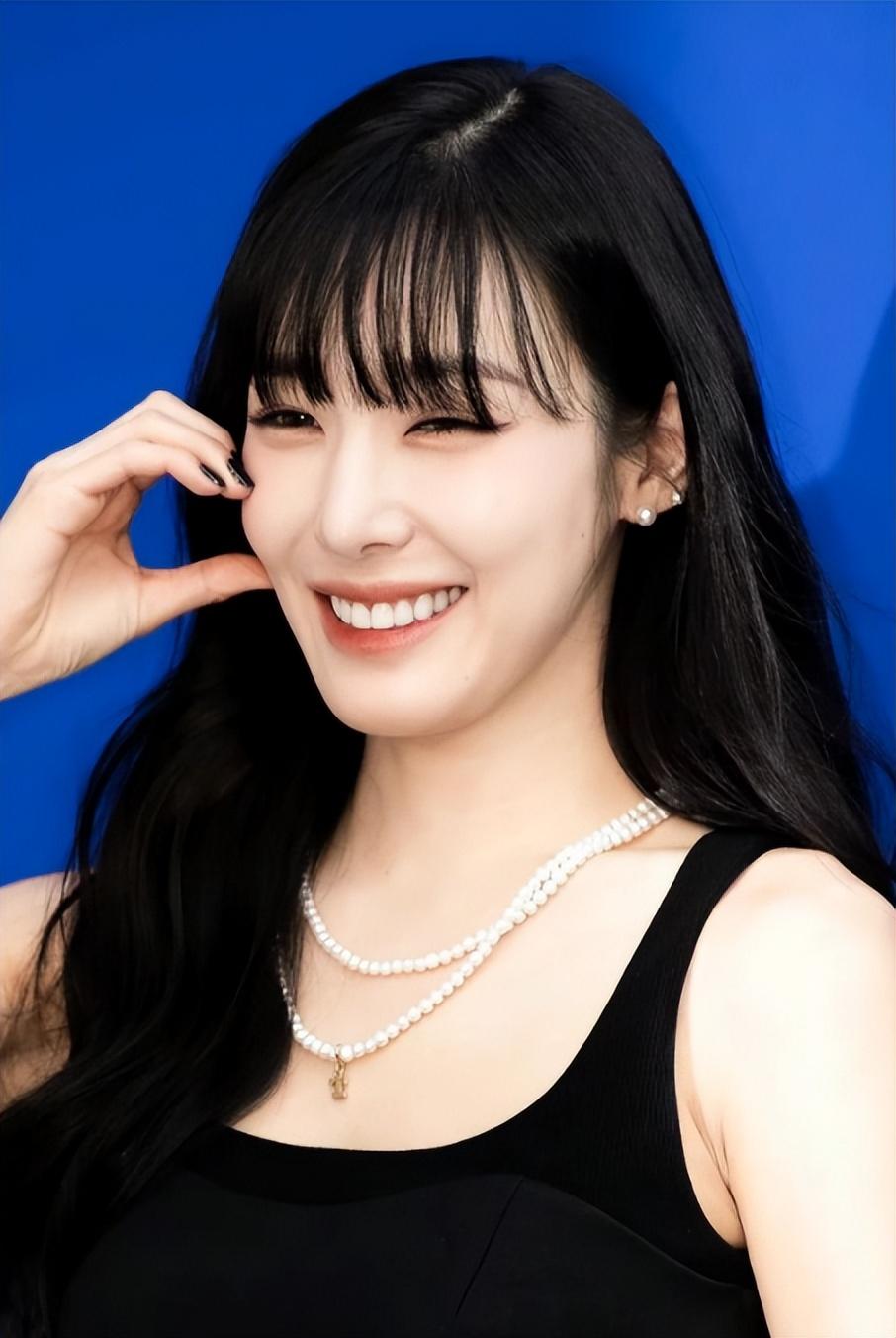 大脸女生适合的发型图_女生脸型发型搭配_女生脸型分类图解
