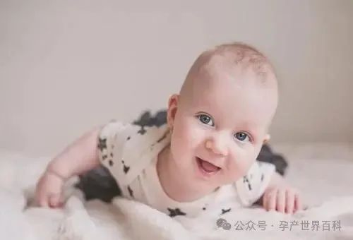 挤出奶水吃到可以喂奶吗_奶水挤出来可以给宝宝吃吗_可以挤出奶水但吃不到