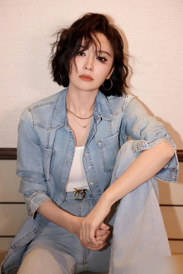 女生短发直发发型_短直发发型女2020_短发女生发型直发图片大全